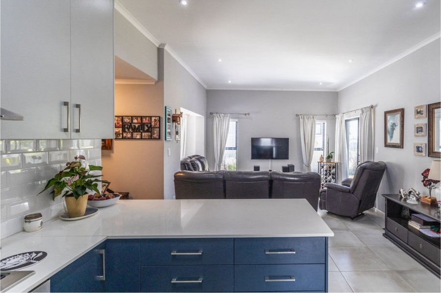 To Let 3 Bedroom Property for Rent in Aan de Wijnlanden Western Cape